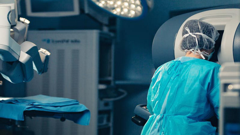 nurse looking through scanner
