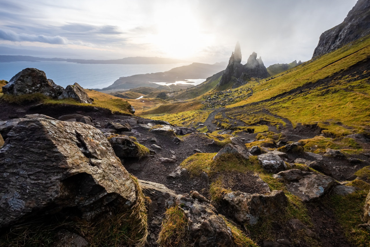 landscaoe around the old man of storr