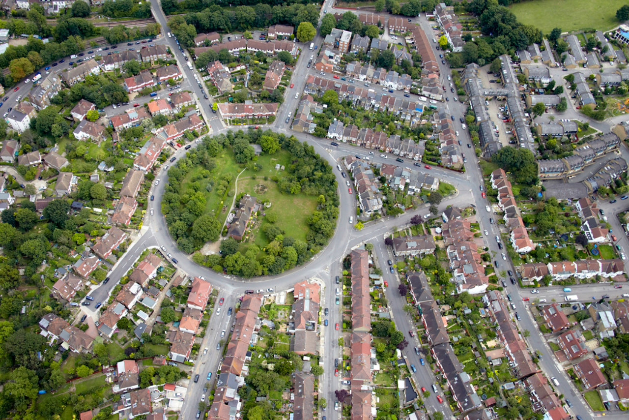 royal circus and suburban road